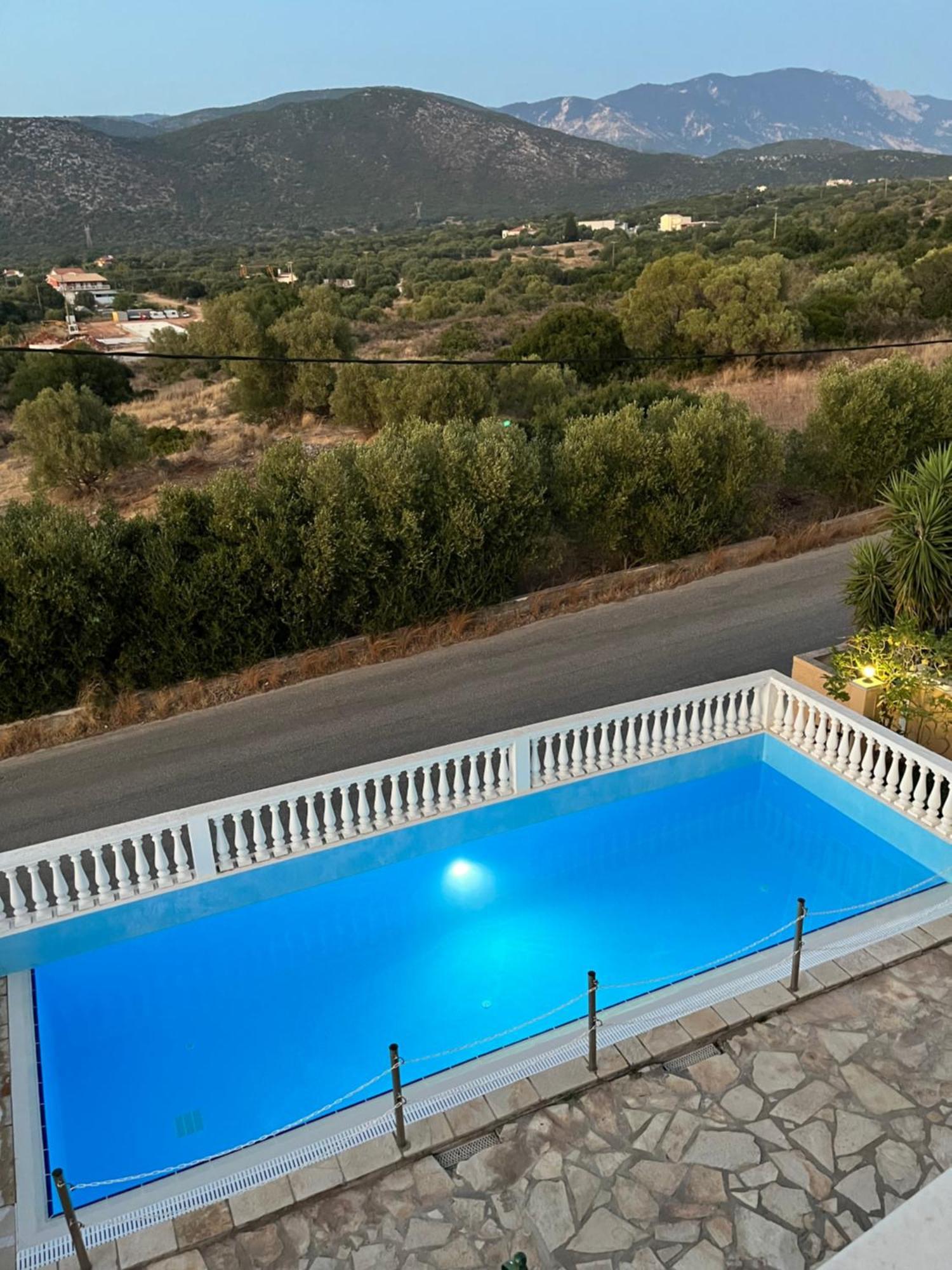 Irini'S Villa อาร์กอสโตลี ภายนอก รูปภาพ