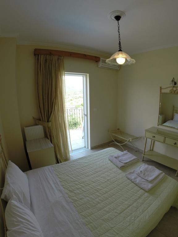 Irini'S Villa อาร์กอสโตลี ห้อง รูปภาพ